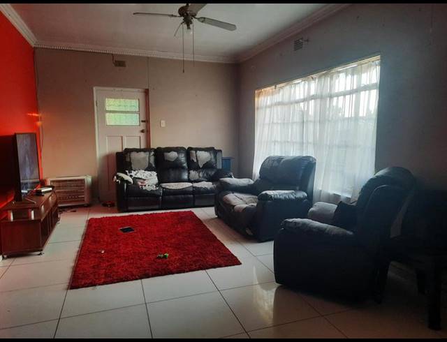 3 BEDROOM HOUSE FOR SALE IN DUNCANVILLE
